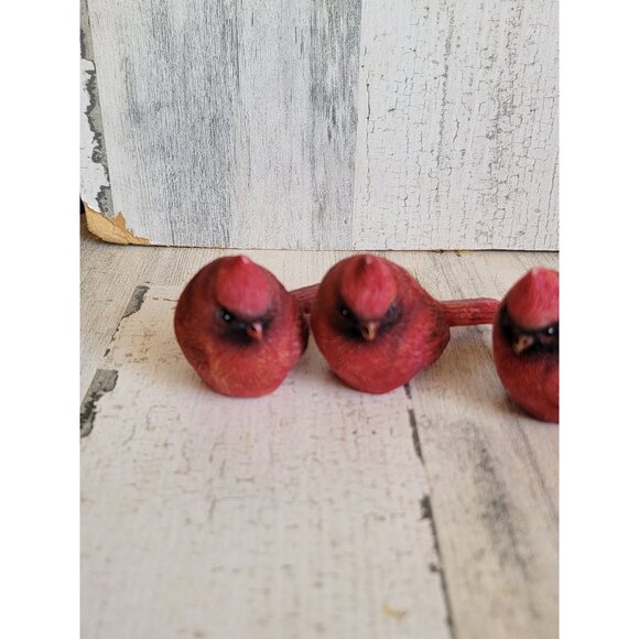 Red cardinal miniature bird figurine Xmas set home decor - Picture 2 of 7